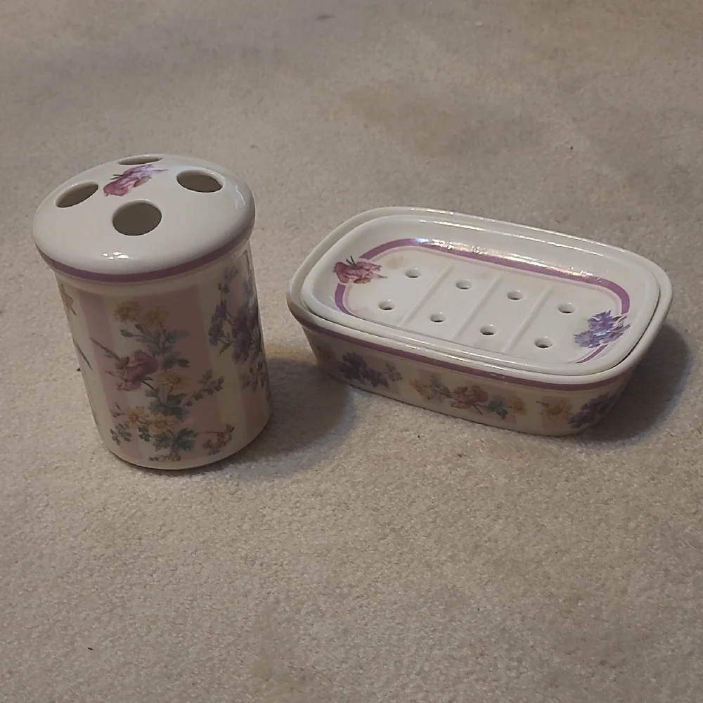 Laura Ashley Floral Ceramic Bath Set - 2 Piece Soap Dish & Toothbrush Holder